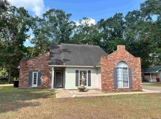 17419 Summerfield Rd N, Prairieville, LA 70769