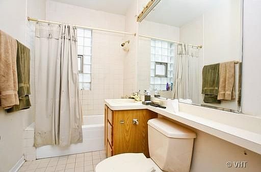 5th image of 3531 N Claremont Ave