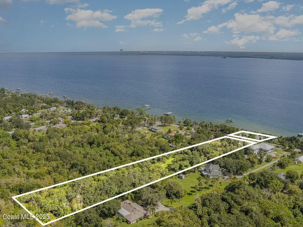 3965 Indian River Dr, Cocoa, FL 32926