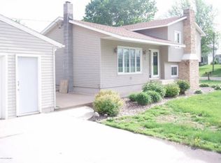 168 Cedar St SE, Mazeppa, MN 55956