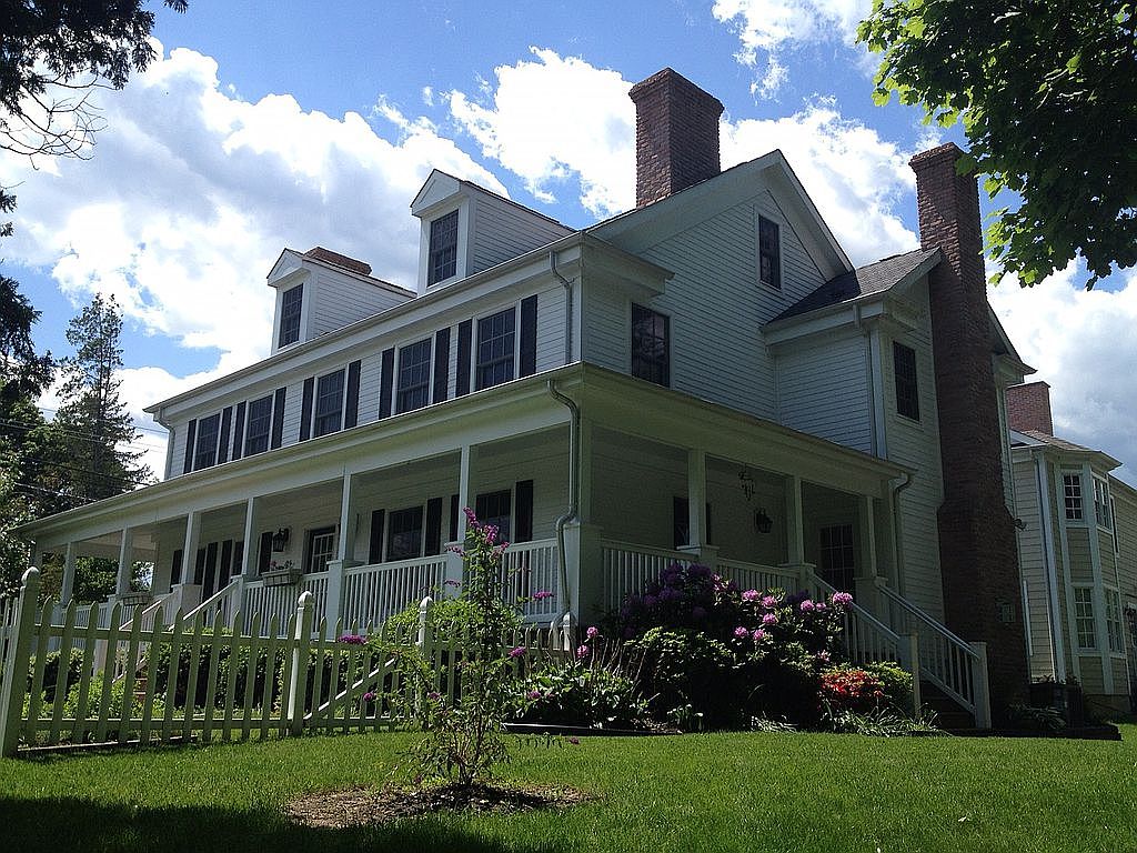 33 Church St, Windsor, NJ 08561 Zillow