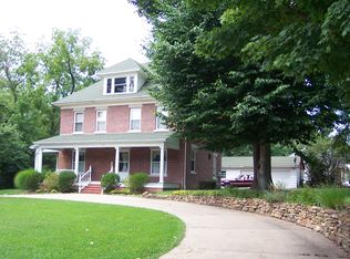 409 N Cross St, Robinson, IL 62454