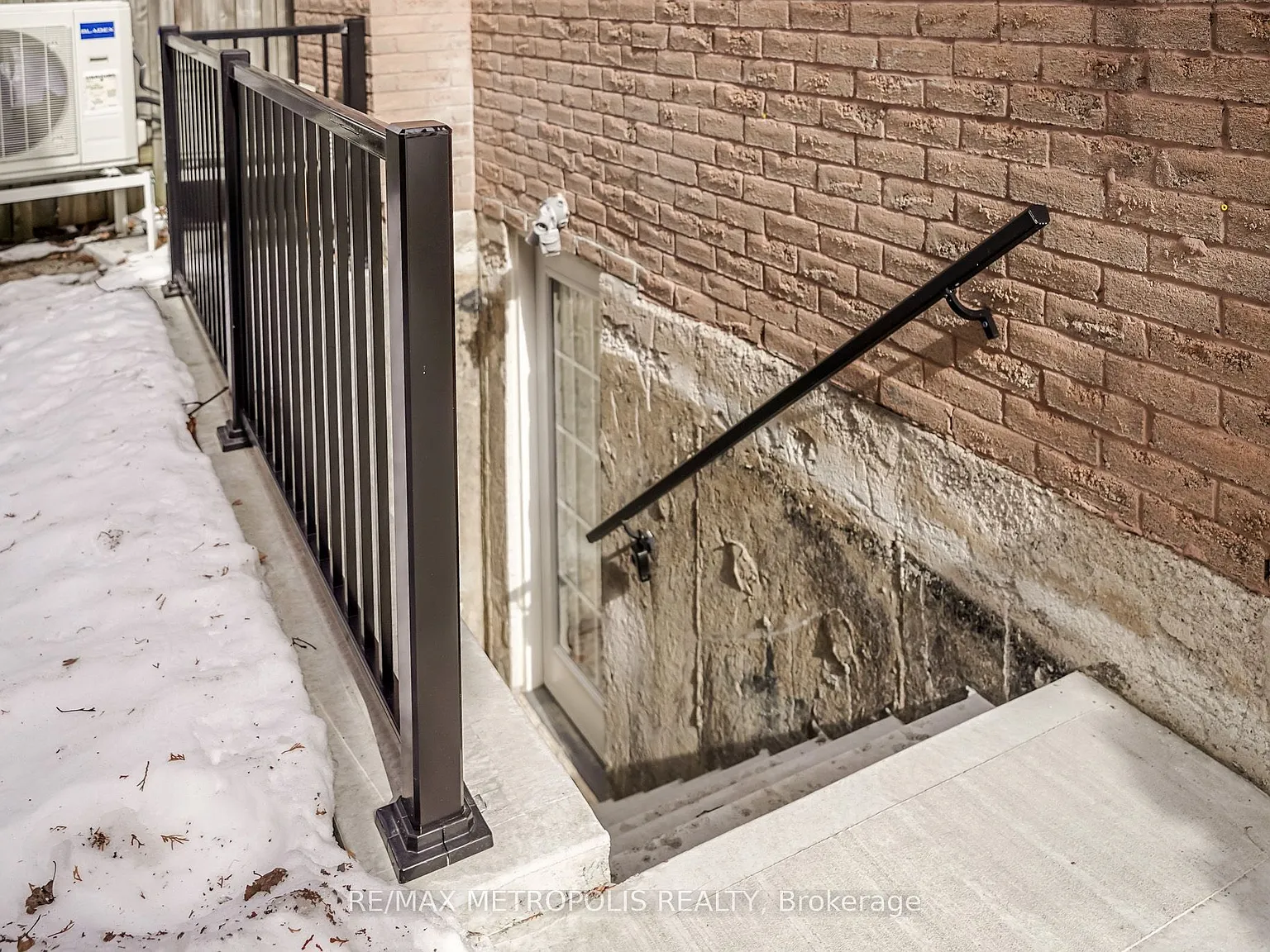 2 bed, $1,800 — Photo 3
