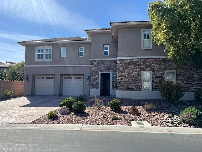 8225 Broad Peak Dr — Photo 3