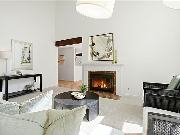 5th image of 1936 Hardscrabble Dr