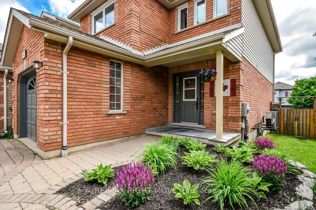 142 Julia Cres, Orillia, ON - View 2
