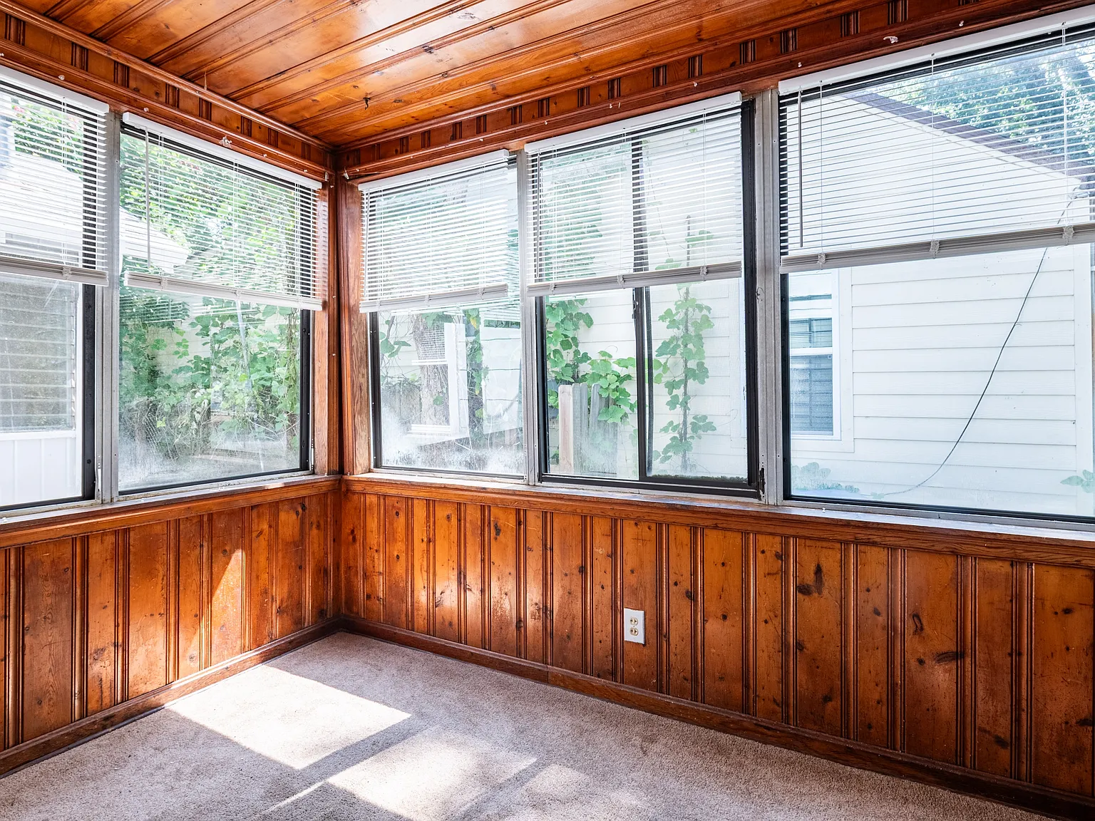 1555 Venetian Drive Southwest - 1 — Photo 4