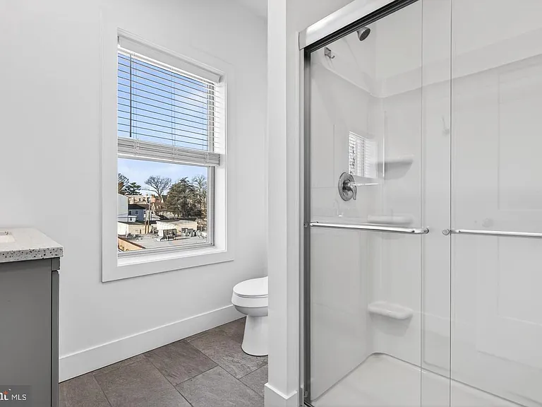 329 S High St — Photo 18