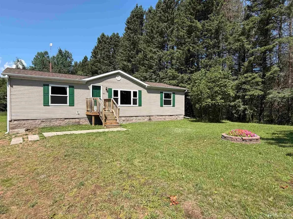 821 Mangum Rd, Marquette, MI 49855