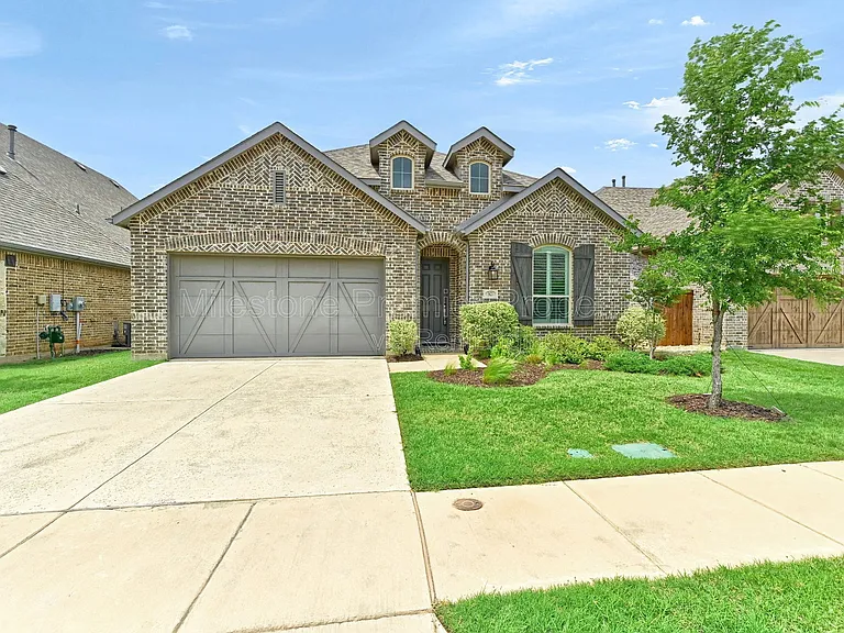 3621 Brinkley Dr — Photo 2