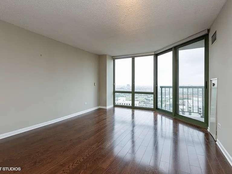 111 W Maple St #2408 — Photo 10