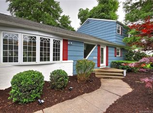 358 Hitching Post Dr, Orange, CT 06477