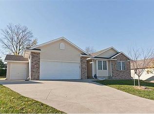 5718 SE 24th Ct, Des Moines, IA 50320