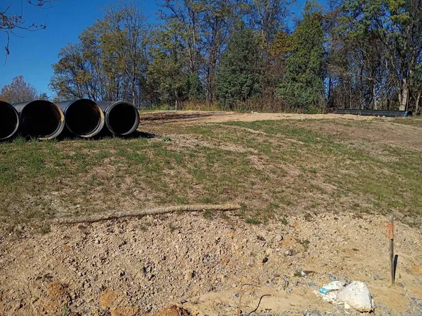 157 Jackson Dr, Daleville, VA 24083