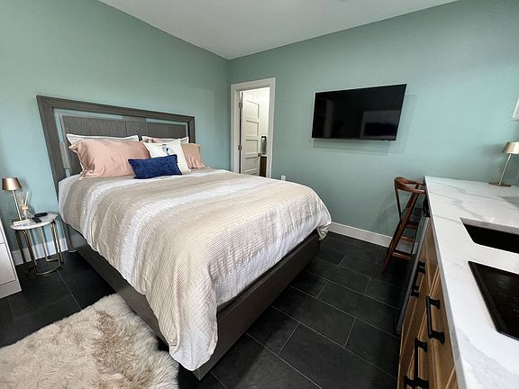 2nd image of 18100 Pioneer Rd #1