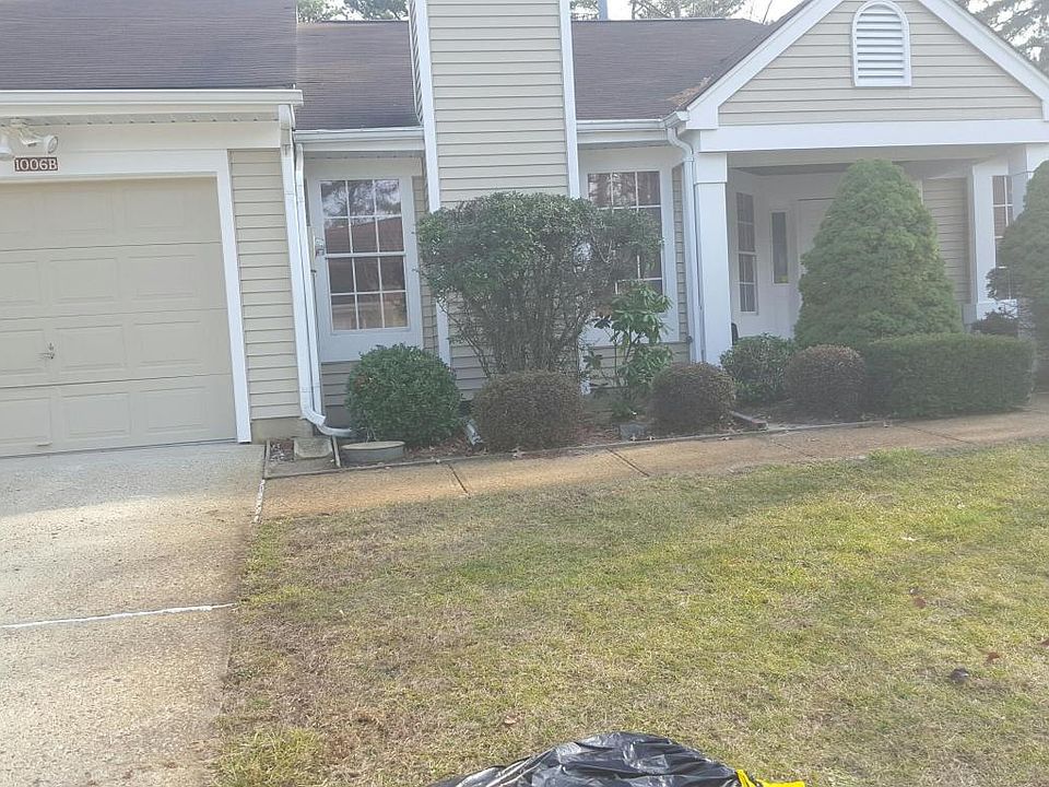 1st image of 1006B Buckingham Dr