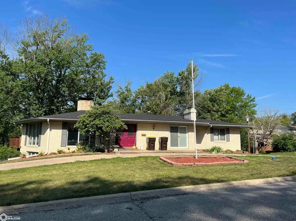 528 S Jackson St, Osceola, IA 50213