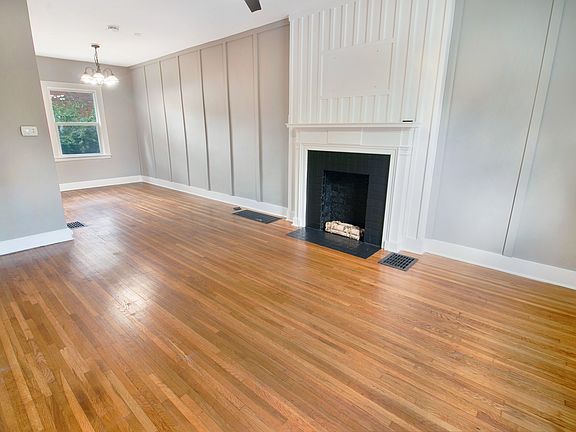 3rd image of 1291 Thornwood Pl