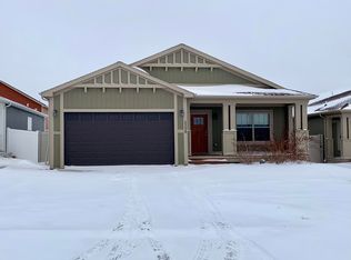 3334 35th Pl W, Williston, ND 58801