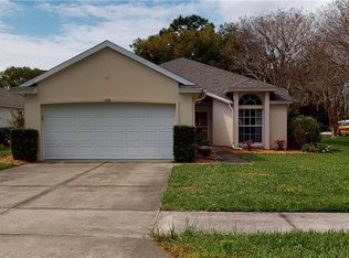709 Juniper Way, Tavares, FL 32778