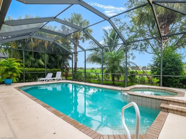 10212 Gator Bay CT, NAPLES, FL 34120