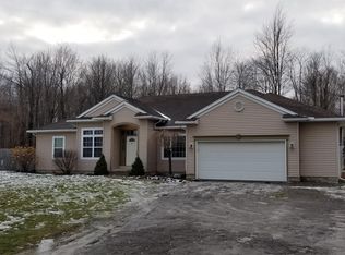 730 Meadowbrook Dr, Lima, OH 45801