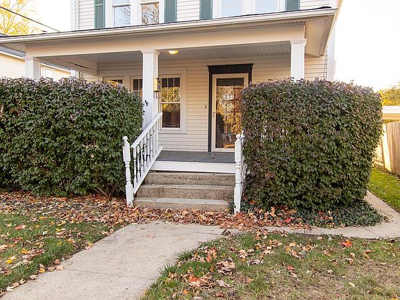 4th image of 319 N Cherry St