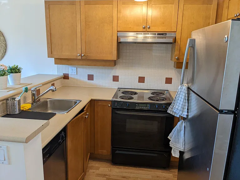 2375 Broadway W #19 — Photo 10