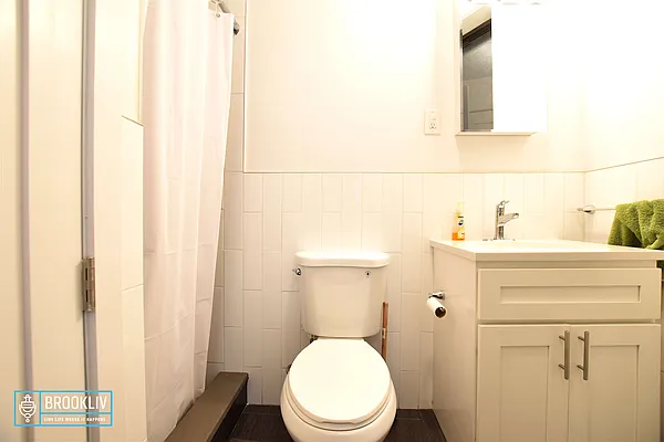 Rented by null | media 5