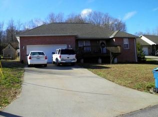 1564 Bella Vista Dr, Jackson, MO 63755
