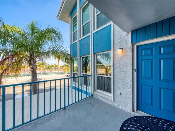 247 Rex Pl APT F, Madeira Beach, FL 33708
