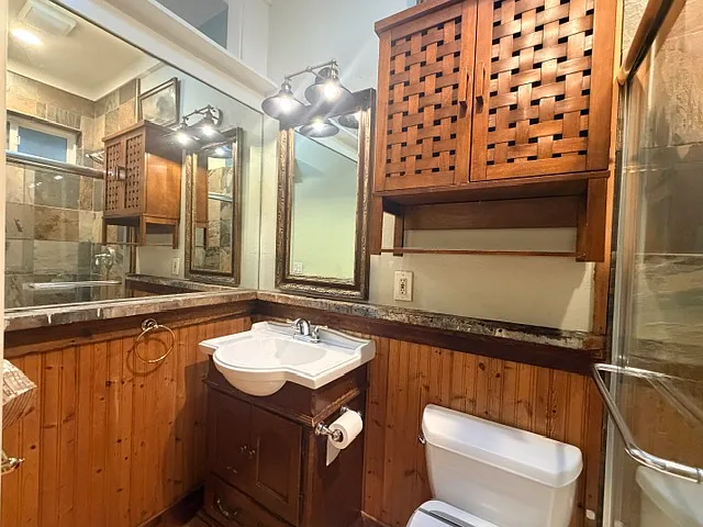 2409 Vancouver Ave — Photo 14