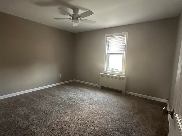 239 E Main St #4 — Photo 10
