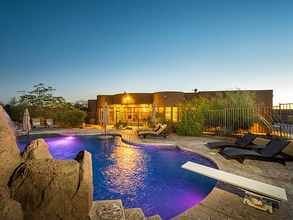 05_05-_Backyard_Pool_Twilight_mls