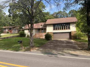 213 Television Hill Rd, Hot Springs, AR 71913