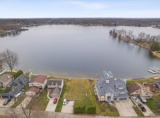 997 Sherbrooke St, Commerce Township, MI