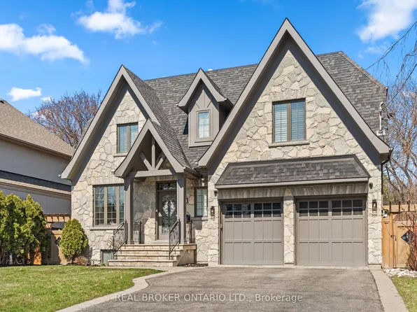 40 Hilldowntree Rd, Toronto, ON M9A 2Z8