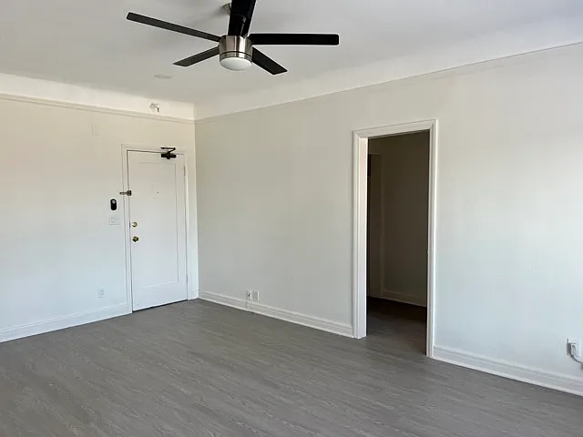 Serrano Club Apartments — Photo 8