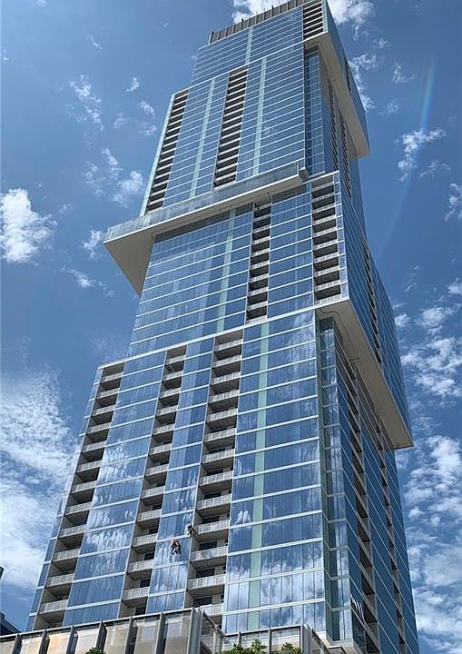 1st image of 301 West Ave #1502