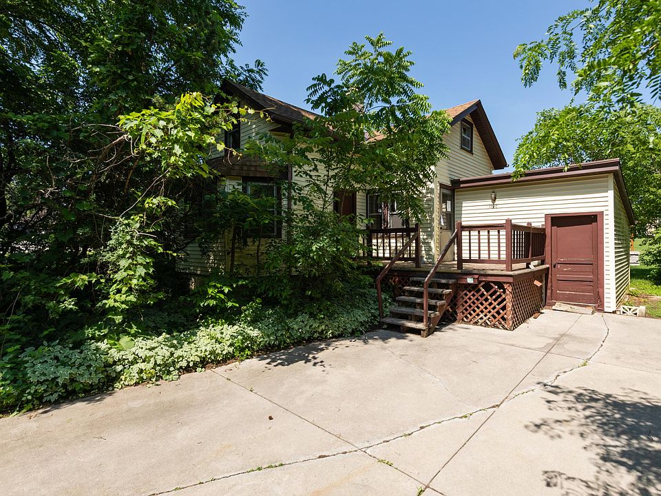 1616 Barton Ave, West Bend, WI 53090 Zillow