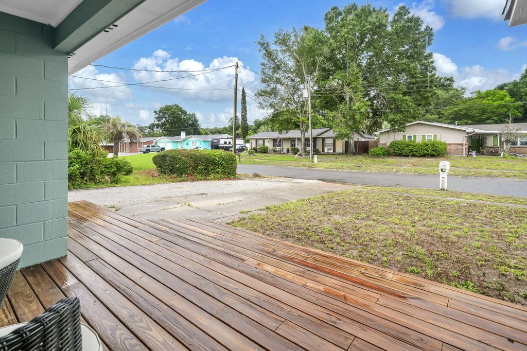 611 Ferretti Ave, Fort Walton Beach, FL - More