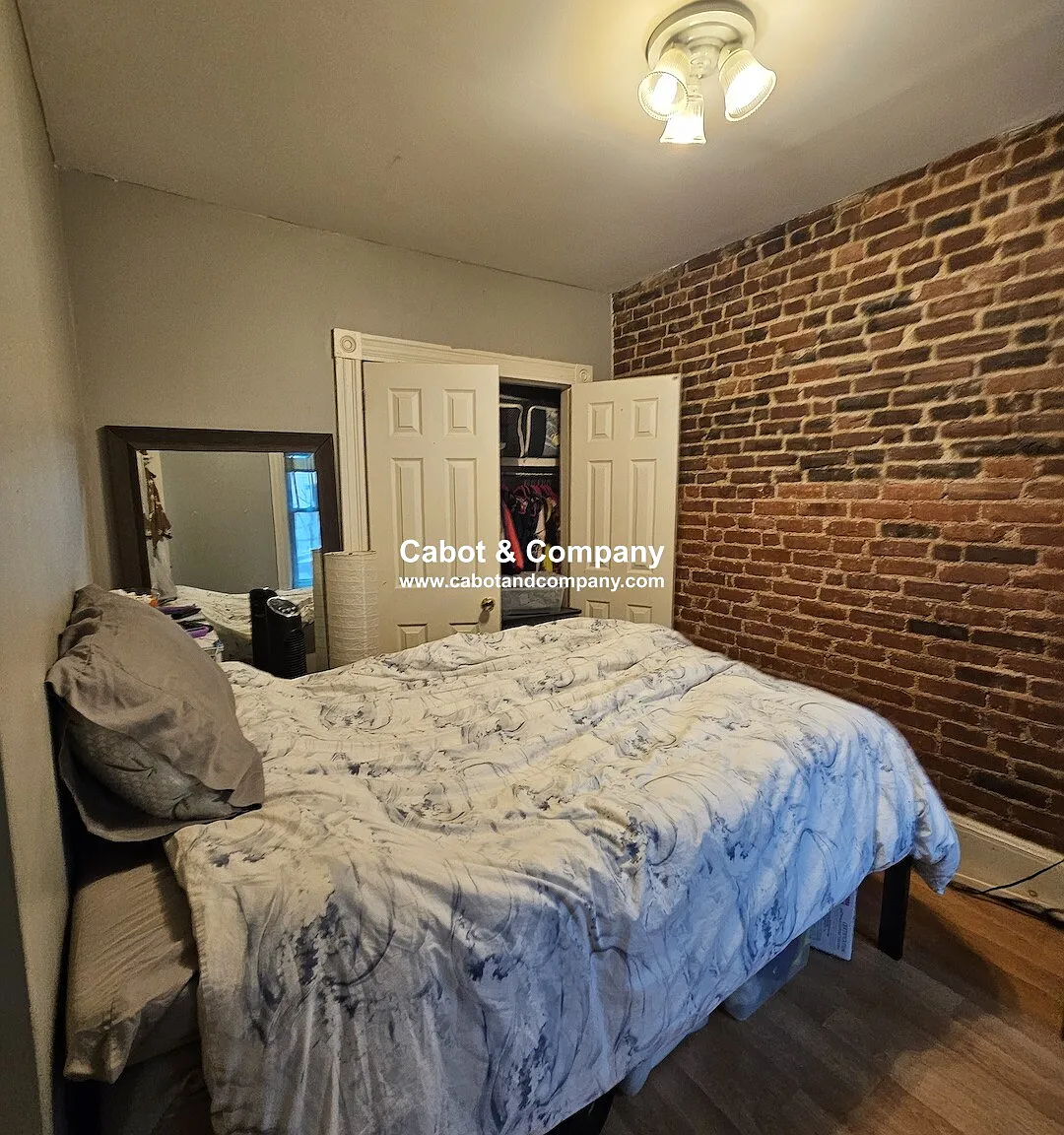 2 bed, 1.0 bath, 750 sqft, $2,695 — Photo 4