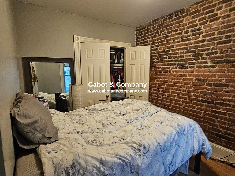 22 Mead St #1 — Photo 4