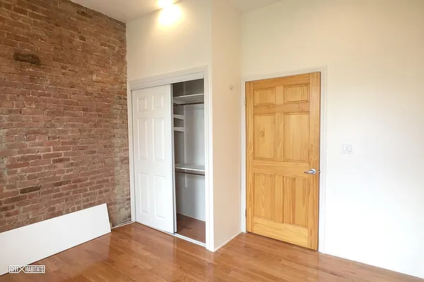 Rented by Citi Habitats | media 18