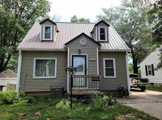 1635 W 11th St, Waterloo, IA 50702