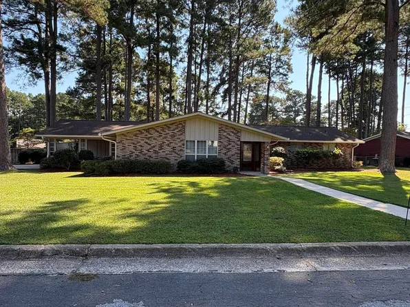 1741 Edgemere St, Camden, AR 71701