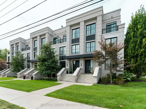 1180 Cawthra Rd #105, Mississauga, ON L5G 0A5