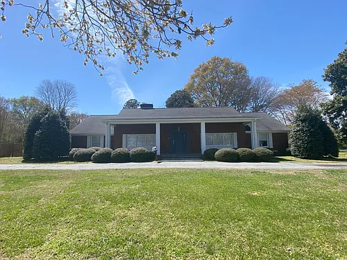 2400 E Blackstock Rd Photo 1