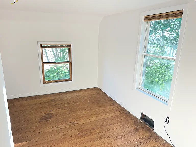 Second floor SW