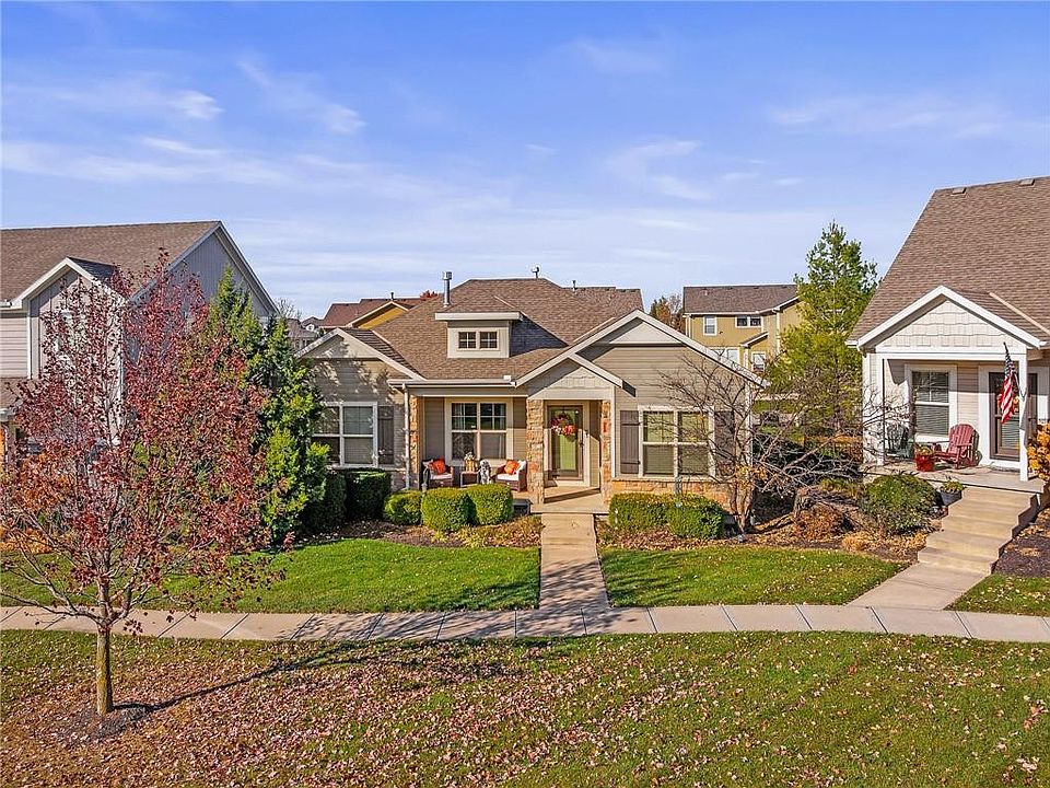 1st image of 16883 W 164th Pl